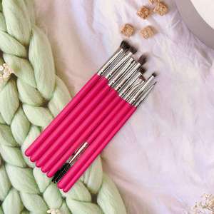 Juego de 8 Brochas de Maquillaje de Ojos de Alta Calidad YRX con Mangos de Madera, Brochas para Sombras de Ojos, Brochas para Cejas, Brocha Plana para Delineador de Ojos, Brocha para Cejas - Product Image 3