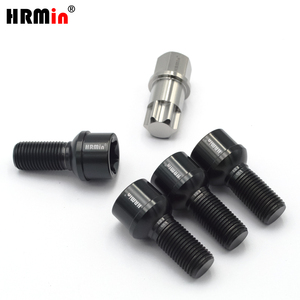 HRMin alta calidad Gr5 <span class=keywords><strong>tornillo</strong></span> de titanio M14 * 1,5*28mm asiento de Bola negra <span class=keywords><strong>antirrobo</strong></span> perno de rueda de coche perno de titanio para mercedes-benz - Product Image 4
