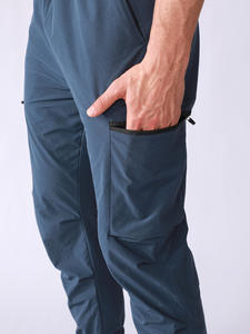 Pantalon de survêtement Taille UE 90% Nylon 10% Spandex Logo personnalisé Vêtements de fitness pour hommes Vêtements de fitness en plein air Pantalon de survêtement d'entraînement de sport - Product Image 4