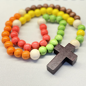 Chapelet de prière religieux multicolore de 20,5 pouces avec perles en bois et croix colorée - Product Image 1