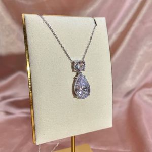 Collier pendentif Dylam Luxurious Fine Jewelry pour femmes, plaqué rhodium, argent sterling 925, cercle en forme de larme, zircone cubique 5A CZ - Product Image 6