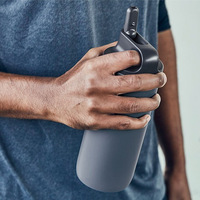 Vaso Térmico Clásico de Acero Inoxidable de 550 ml con Doble Pared y Pantalla LED de Temperatura, Mantiene Bebidas Frías o Calientes, Ideal para Deportes al Aire Libre, con Cuchara