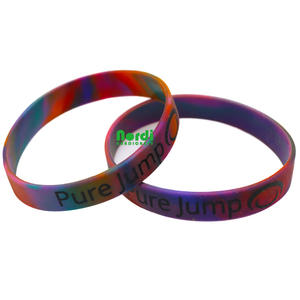 工場直販価格カスタム混合色ソフトシリコーンリストバンドファッションデザインシリコンラバーブレスレット印刷ロゴ付き - Product Image 3