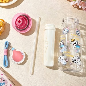 Vaso de Plástico de 700 ml con Diseño de Gorro de Santa Claus Navideño, con Correa para el Cuello, Antiderrames, Antigolpes, Taza Infantil con Dibujos Animados, Taza de Viaje - Product Image 2