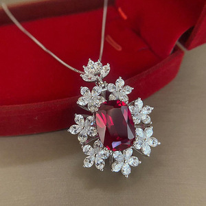 Collar con colgante de piedra roja floral para mujer, cadena elegante, joyería de moda para uso diario - Product Image 4