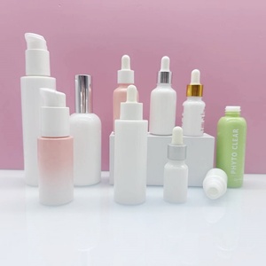 ขวดแก้วสีขาวทรงไหล่แบน ขนาด 30 มล. 50 มล. 100 มล. 120 มล. ขวดแก้วโอปอลสำหรับเครื่องสำอางพร้อมหัวปั๊ม และกระปุกแก้วขนาด 50 กรัมสำหรับเครื่องสำอาง - Product Image 4