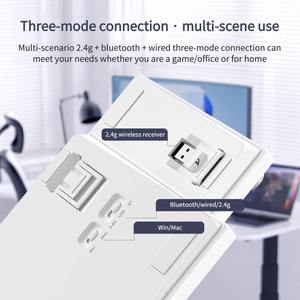 Teclado Mecánico Inalámbrico para Juegos Attack Shark X820 Super Triple Mode RGB, Teclado Intercambiable en Caliente con Pantalla - Product Image 4