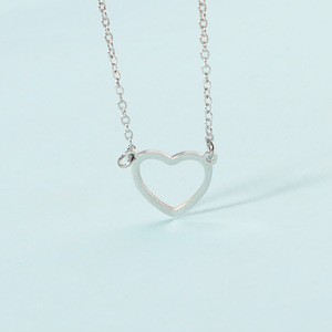 Moda corazón encanto collar joyería al por mayor minimalista impermeable Acero inoxidable oro hueco corazón colgante collar para regalo - Product Image 6