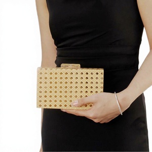 Bolso de cena tejido retro europeo americano moderno brillante ecológico con patrón de serpiente de algodón y acrílico con correa de cadena para un solo hombro - Product Image 2