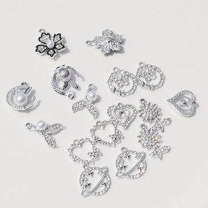 Pendentif en alliage de zinc incrusté de strass de formes variées pour la fabrication de boucles d'oreilles, composants de bijoux avec pierre principale en perle - Product Image 4
