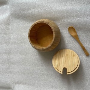 Salière en bambou avec cuillère, couleur bois naturel, pot à condiments résistant à l'humidité pour assaisonnements solides en cuisine - Product Image 4