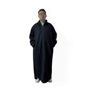 CCY Vente en gros de vêtements islamiques pour hommes de style marocain sur mesure avec manches courtes Thobe Jubbah <span class=keywords><strong>Qamis</strong></span> Hoodie lourd Ensembles pour hommes - Product Image 2