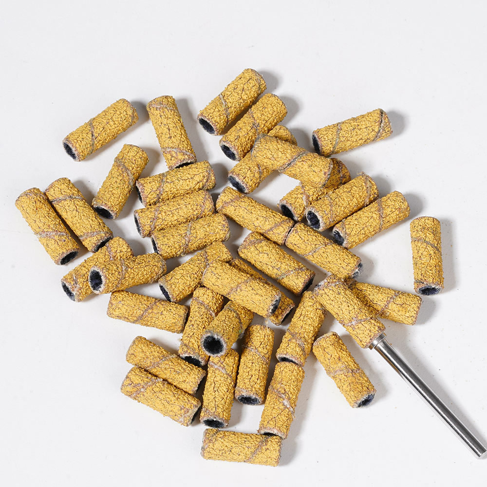 สีเหลือง