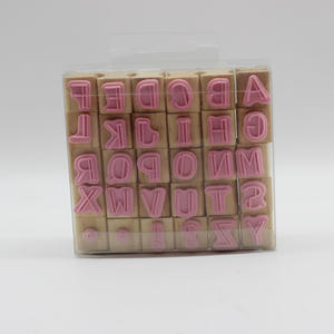 Venta al por mayor preescolar escritura juguete 30 minúsculas número alfabeto letra madera sello nuevo sello conjunto para todas las edades estampado - Product Image 3