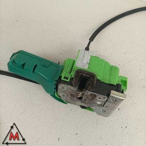 Serratura porta anteriore sinistra 505166200 Alfa Romeo Mito Mk1 2008-13 usata (83022) - Product Image 5