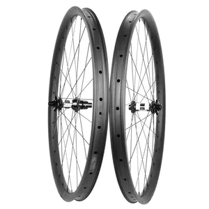 Tüm dağ Enduro e-bisiklet tekerlekleri 29 inç MTB tekerlek 40mm geniş T700 karbon