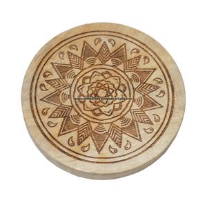 Offre Spéciale de qualité supérieure gravé à la main rond maison Restaurant tasse à café sous-verre en bois à vendre - Product Image 1