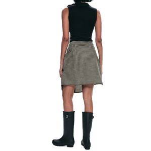 Camisa Desestructurada a Cuadros Clásica Blanca y Negra de Moda al por Mayor, Vestido Falda a Cuadros de Diseño Irregular de Dos Usos para Mujer - Product Image 4