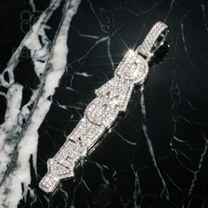 Pendentif personnalisé pour homme avec nom vertical 3D en moissanite VVS, testée comme un diamant, style hip-hop, serti de diamants ronds, bijoux - Product Image 1