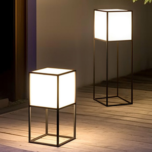 Lámpara de suelo LED impermeable para exteriores, diseño cuadrado, para jardín, terraza, balcón, césped, iluminación decorativa - Product Image 1