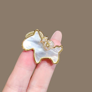 Nouvelle Broche Émail Mignonne Poney Porte-Monnaie 2026, Épingle de Revers Chinoise Simple en Forme de Cheval Porte-Bonheur pour Sacs - Product Image 4