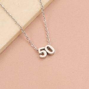 Collar con Colgante de Números de Acero Inoxidable Antideslustre, Diseño Moderno 2024, Venta al Por Mayor - Product Image 3