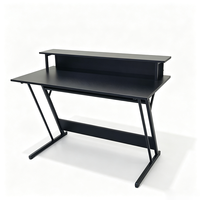 Ruimtebesparend ergonomisch computer gaming bureau met Z-vormig metalen frame en monitorplank voor werk en studie