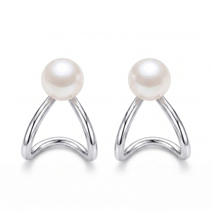 Élégantes boucles d'oreilles clous en argent S925 avec perles de coquillage, bijoux de luxe en zircon en forme d'éventail pour femme, cadeau de mariage ou d'anniversaire - Product Image 1