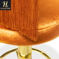 Tabouret de bar de luxe en velours doré avec dossier à franges pour îlot de cuisine et restaurant, idéal pour hôtels et villas