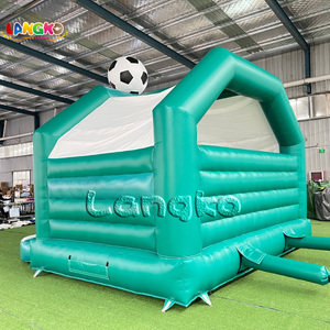 Château gonflable à thème football pour locations de fêtes, château sauteur populaire et abordable avec souffleur d'air - Product Image 5