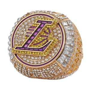 Anillo de Campeón de <span class=keywords><strong>LeBron</strong></span> <span class=keywords><strong>James</strong></span> 2020 con Tapa Abatible y Caja de Trofeo, Juego de Recuerdos Deportivos Premium en Oro - Product Image 3