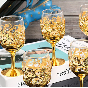 Offre Spéciale Vintage verre à vin gobelet ensembles créatif gobelet mariage tasse cadeau ensemble lumière luxe Style doré creux verre à vin - Product Image 5
