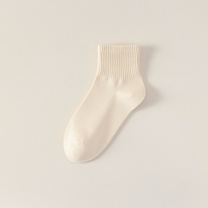 Calzini da donna <span class=keywords><strong>a</strong></span> metà polpaccio <span class=keywords><strong>a</strong></span> <span class=keywords><strong>righe</strong></span> verticali color caramella lavorati <span class=keywords><strong>a</strong></span> maglia con lettera R adorabili regali da ragazza per la stagione autunnale - Product Image 4