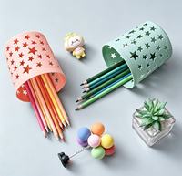 Porte-stylo en plastique Star Hollow, organiseur de bureau multifonctionnel pour fournitures de bureau, scolaires, cosmétiques et pinceaux de maquillage, usage quotidien