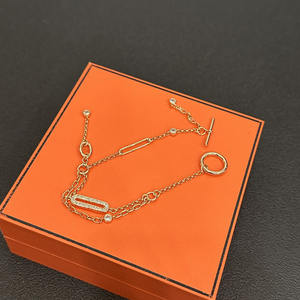 Pulseras de Aleación de Diseño a Precio Mayorista, Joyería Inspirada en Marcas Famosas, Colgante de Lujo con Borde Moderno - Product Image 5