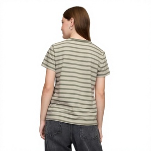 Meilleur Choix T-shirt Imprimé Femme Tissu Doux Confortable T-shirt Décontracté à Motifs Manches Courtes Logo Personnalisé Vêtements en Gros - Product Image 3