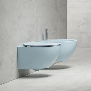 WC suspendu moderne bleu ciel avec réservoir intégré, fonction WC, pour la maison - Product Image 1