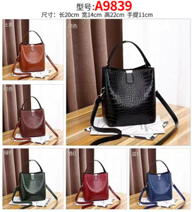 Bolsos de Hombro Tipo Cubo con Patrón Sólido de Moda al por Mayor, Bolsos Cruzados de Cuero PU con Logotipo Personalizado para Damas, Bolsos de Diseñador de Lujo - Product Image 5