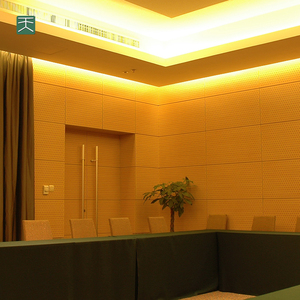 Panneaux acoustiques en bois perforé pour salle de fonction Tiange, trous carrés, absorption acoustique, traitement insonorisant - Product Image 6