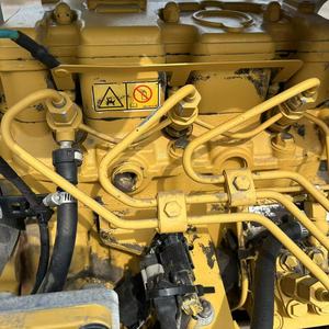 Rouleau d'occasion Petit CAT agricole CB24B de haute qualité Mini rouleau Caterpillar d'occasion de 3 tonnes Rouleau original en vente bon marché EPA - Product Image 6