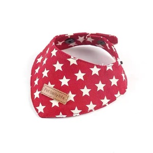Bufanda Triangular para Gato con Diseño de Estrella Roja, Accesorio Decorativo para Mascotas, Estilo Simple para Todas las Estaciones - Product Image 2
