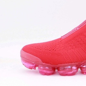 Compra un par de zapatillas Nike Factory de China - Alibaba.com