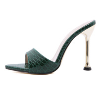 2025 nouvelle mode grande taille sandales pour femmes bout pointu sandales à talons aiguilles et pantoufles chaussures à talons