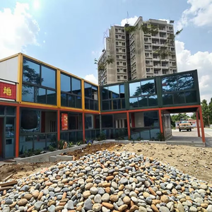 หอพักแรงงานแบบพกพา60ft โครงสร้างโครงเหล็กพร้อมมุ้งกันยุง12ห้องสำหรับที่พักอาศัยในเขตร้อนชื้น - Product Image 1