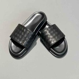 Sandales d'été de qualité supérieure, tongs décontractées pour la marche en plein air, chaussures respirantes, sandales plates pour hommes, tongs de plage de luxe pour hommes - Product Image 3