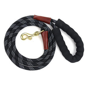 Correas para perros de 5 pies, correas reflectantes de alta resistencia para perros con mango suave, Clip de Metal giratorio - Product Image 4