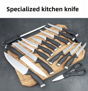 Ensemble de 16 couteaux de cuisine, lames en acier inoxydable aiguisées, manches antidérapants en PP noir, bloc à couteaux en bois avec accessoires pour supermarché - Product Image 5