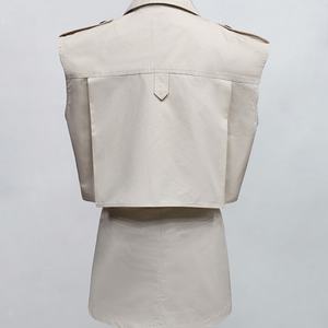 Conjunto de Falda Corta y Chaleco sin Mangas con Solapa, Estilo Casual y a la Moda para Mujer, Venta al por Mayor, Personalizado, OEM, ODM, Alta Calidad - Product Image 3