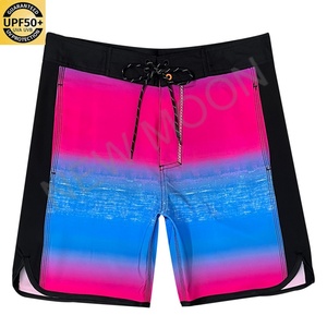 Shorts de plage personnalisés pour hommes, protection solaire, décontractés, d'été, à rayures, maillot de bain, avec logo personnalisé - Product Image 1