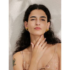 Orecchini a perno JINYOU 225 in acciaio inossidabile placcato oro 18K PVD, gioielli romantici alla <span class=keywords><strong>moda</strong></span> a forma di cuore per donna - Product Image 4